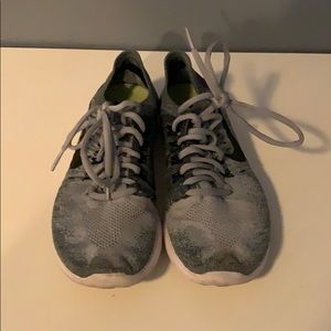 Nike free run fly knit